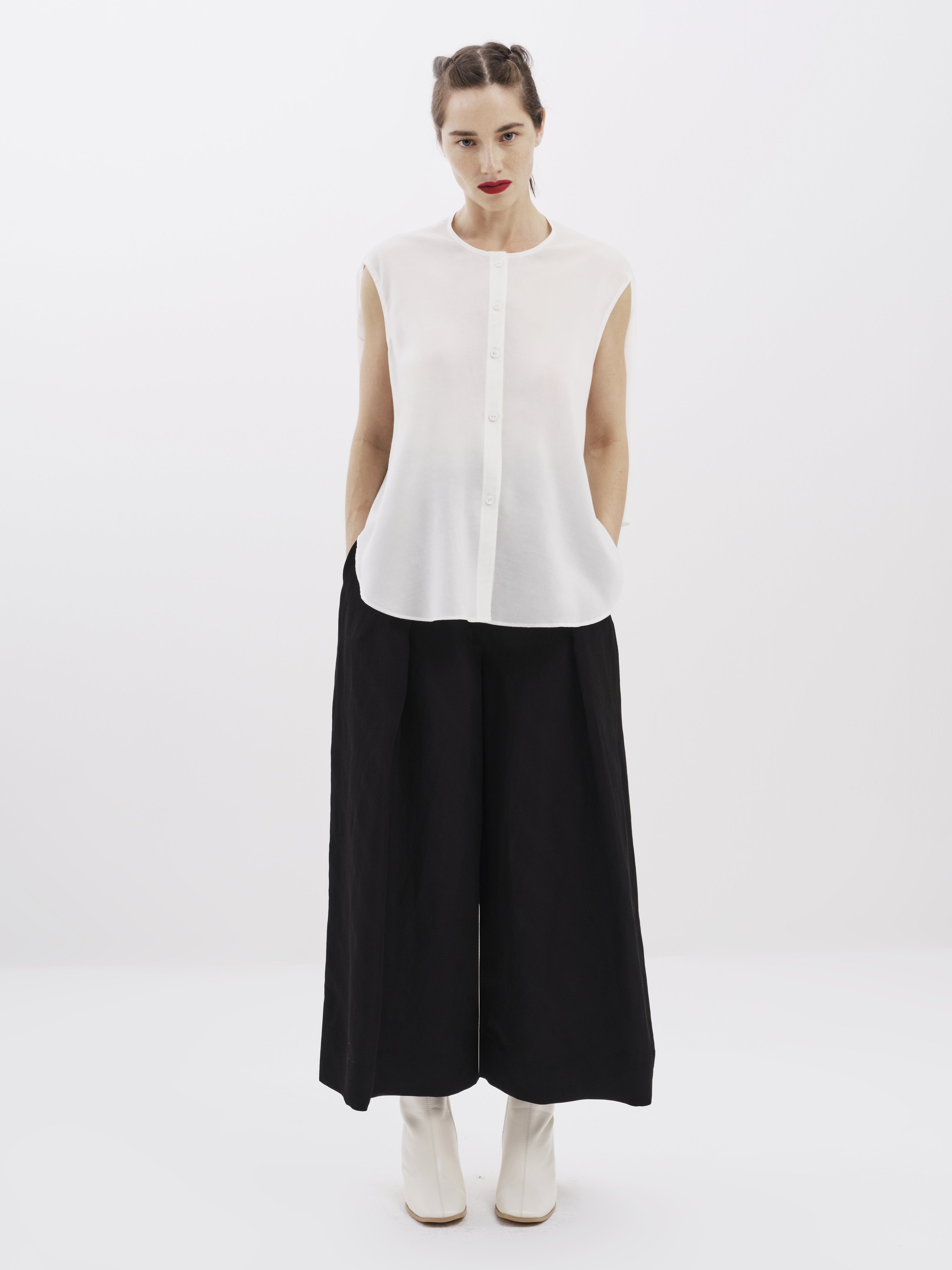 Black Linen Flared Pants