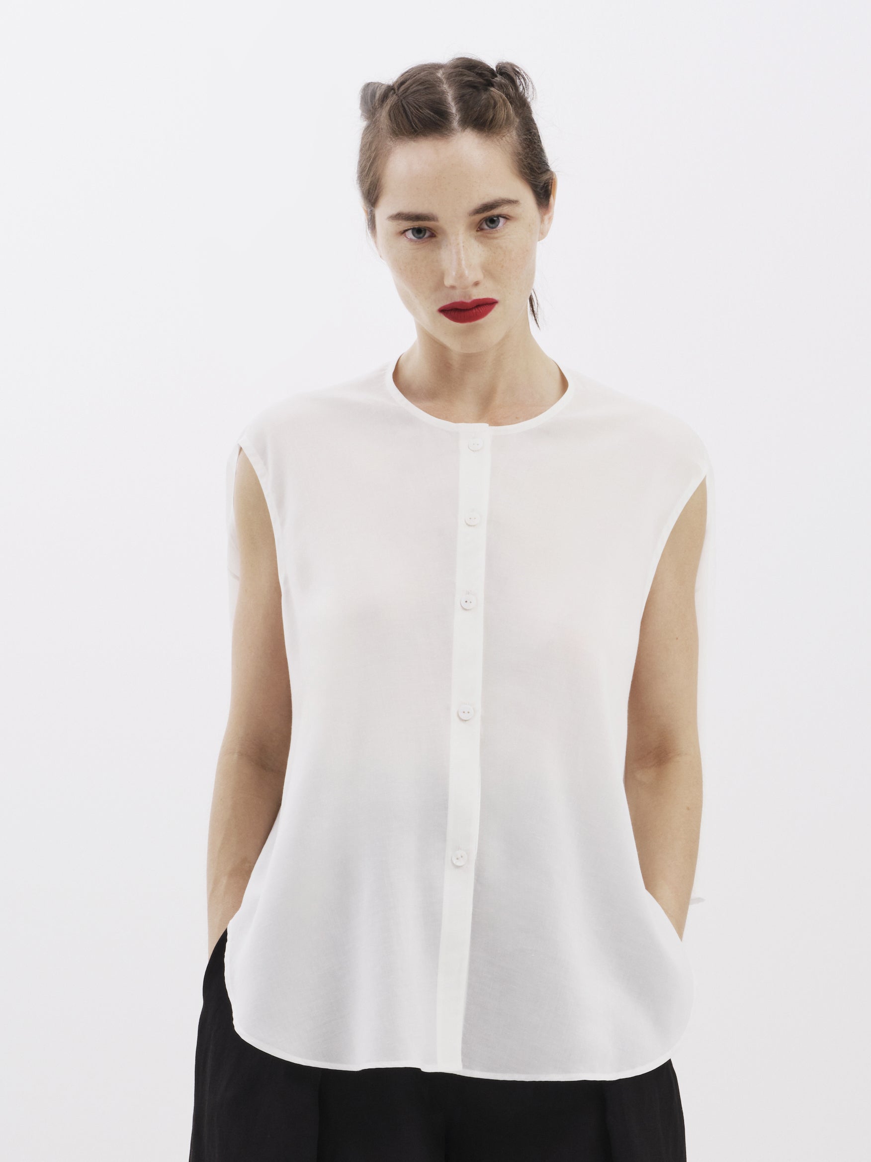 Pearl-Button Cotton Top