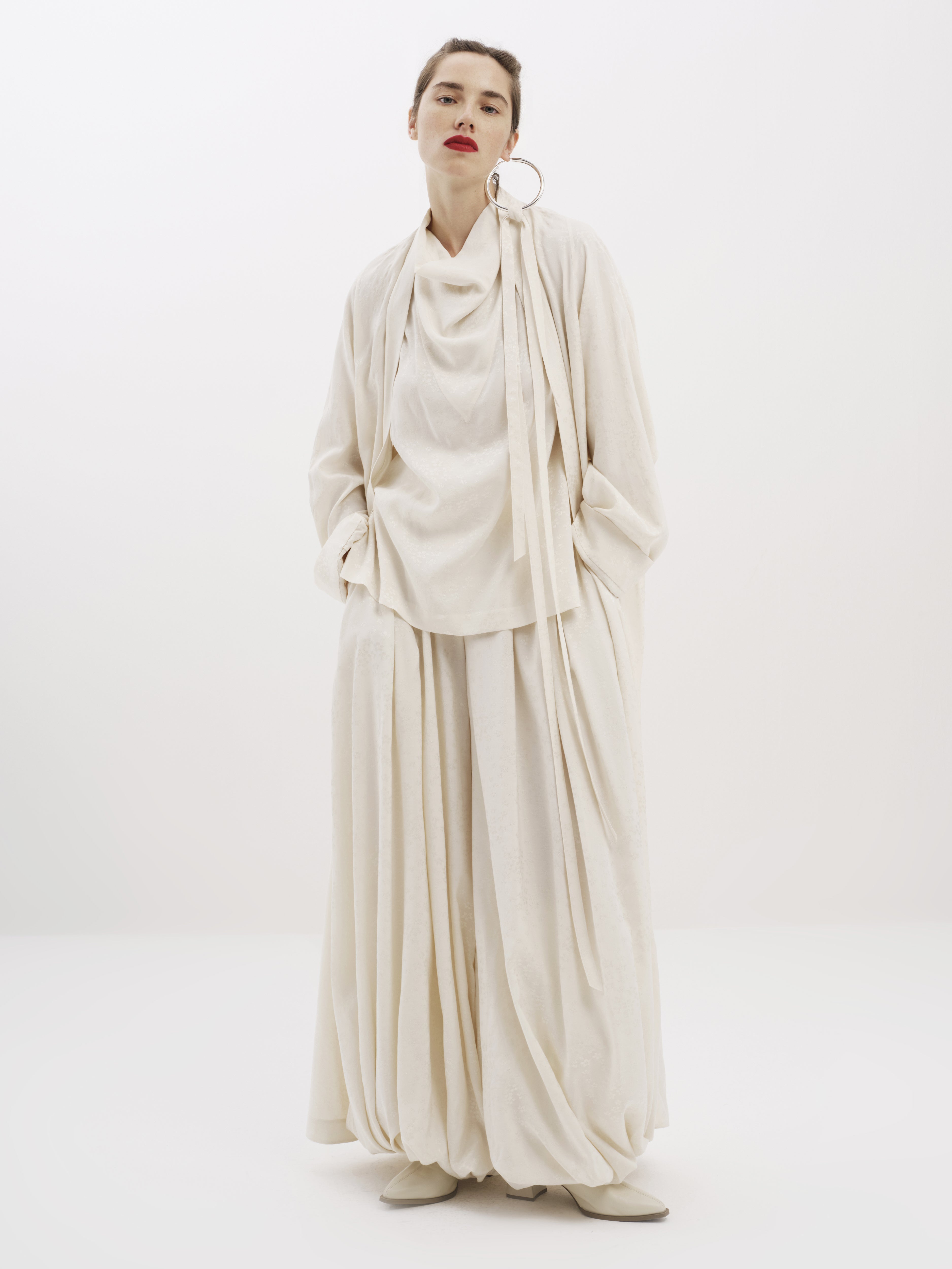 Pleated Back Jacquard Abaya