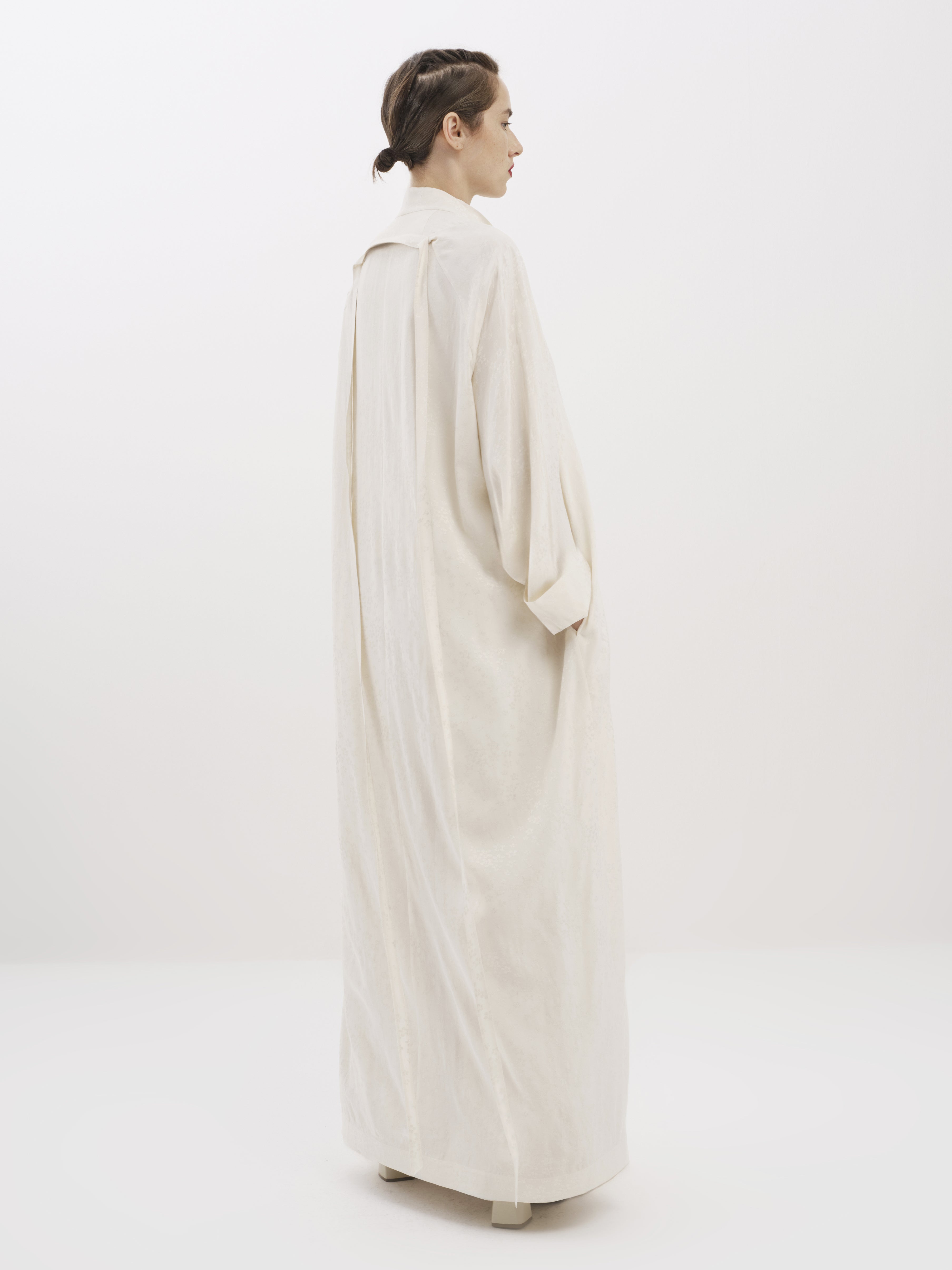 Pleated Back Jacquard Abaya