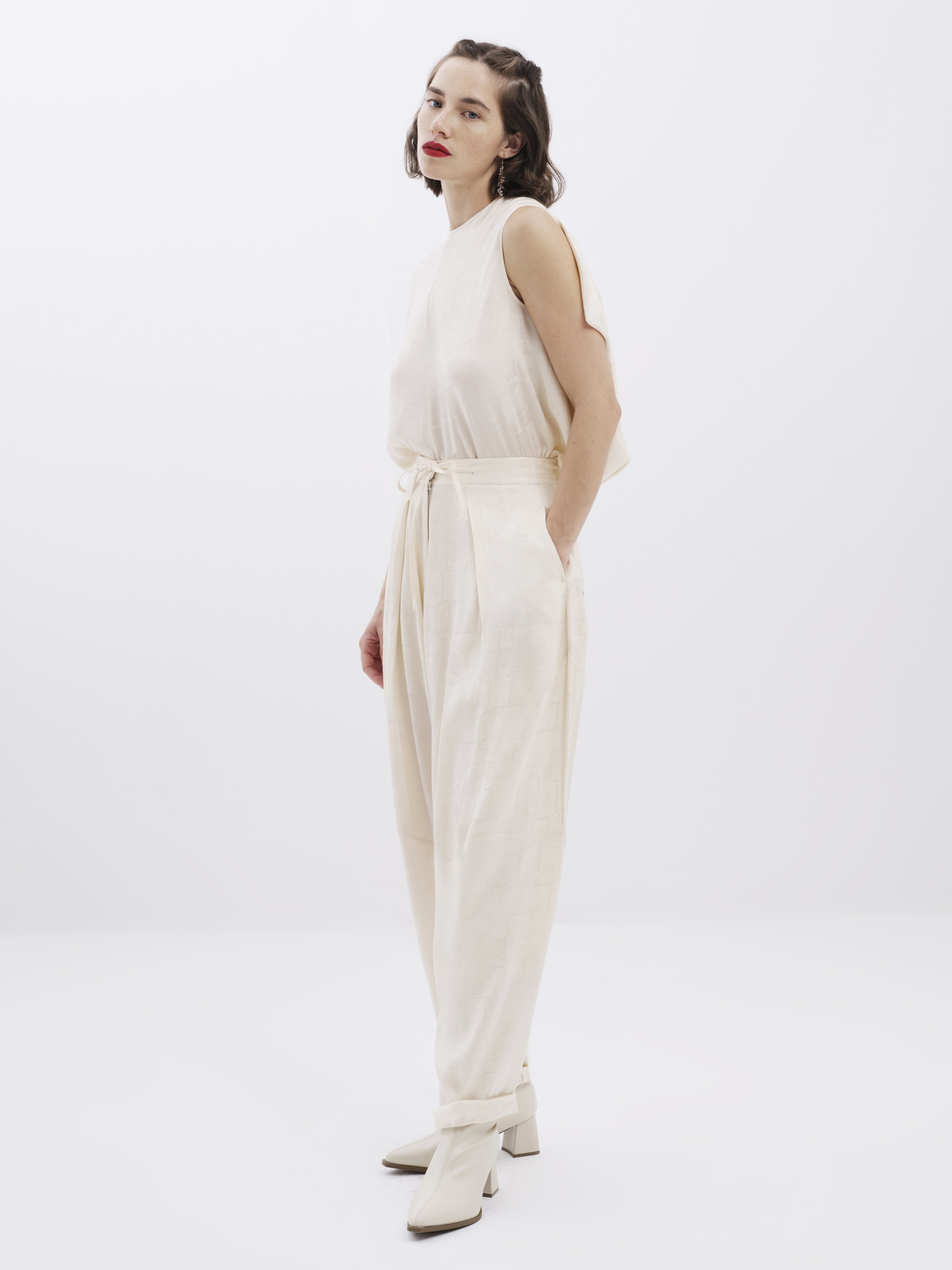 Off-White Sleeveless Jacquard Top